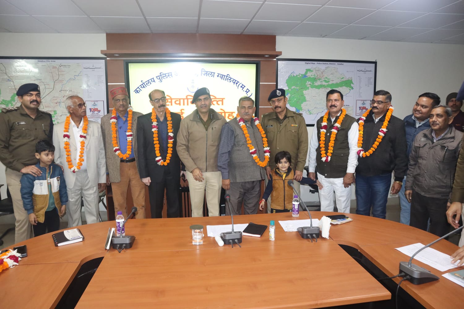 SP Gwalior said farewell to retired police officers and personnel from the Gwalior Police Department