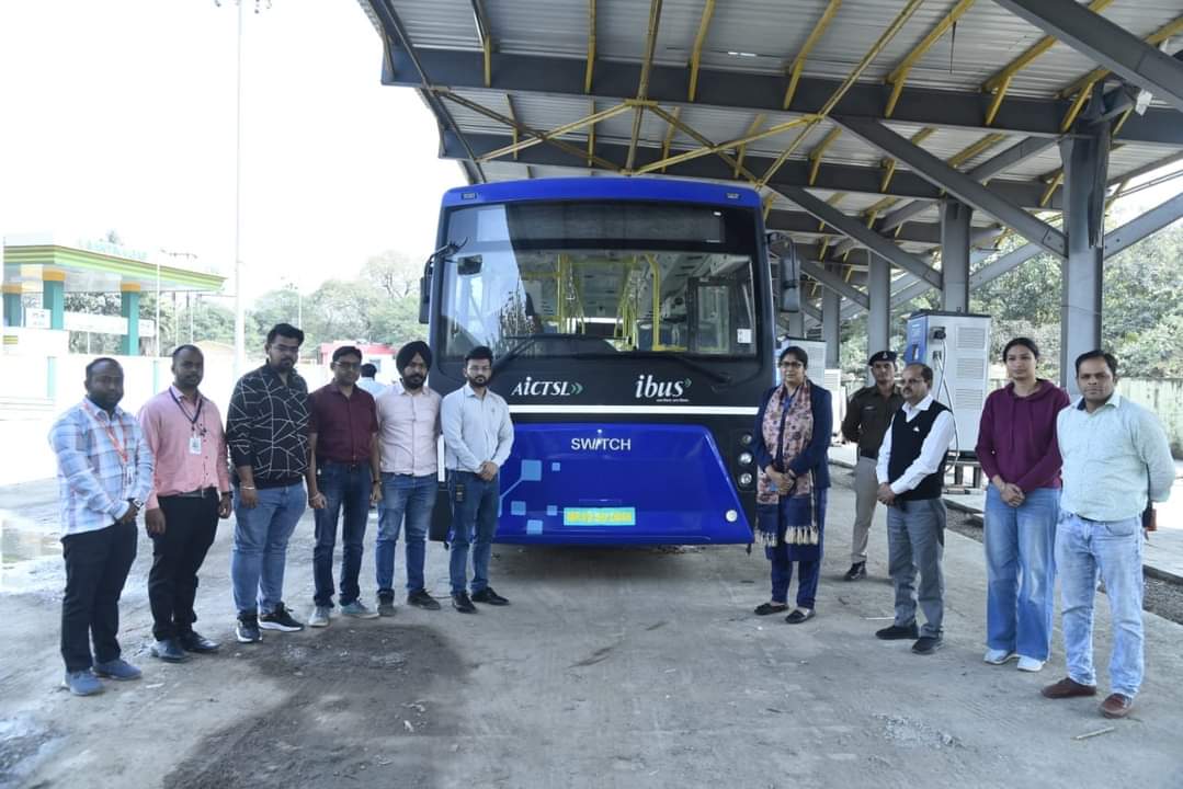 Commissioner inspected the new electric bus operating on BRTS and gave instructions for training the PIS and drivers