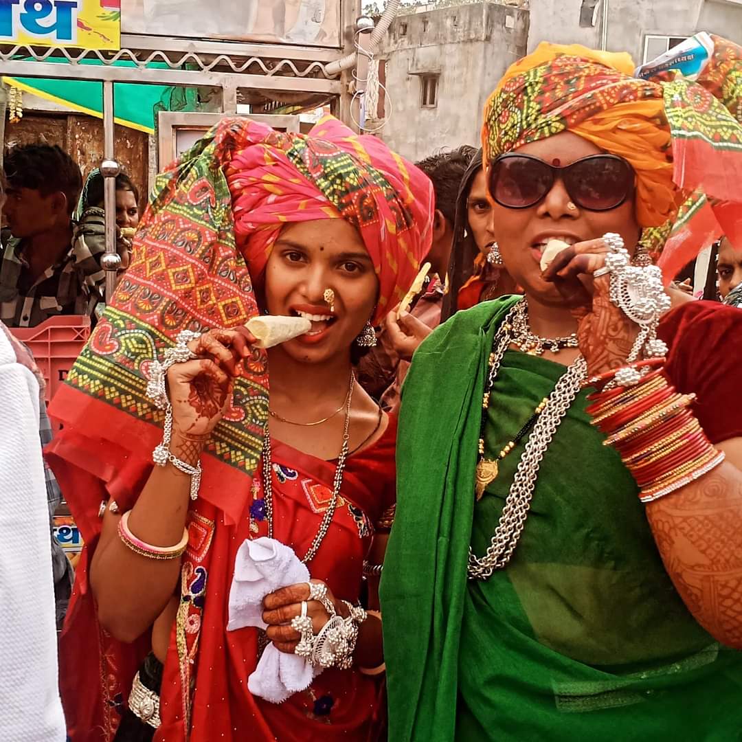 The Bhagoria festival of Jhabua was in full swing | People gathered in the last Bhagoriya fair of Jhabua |