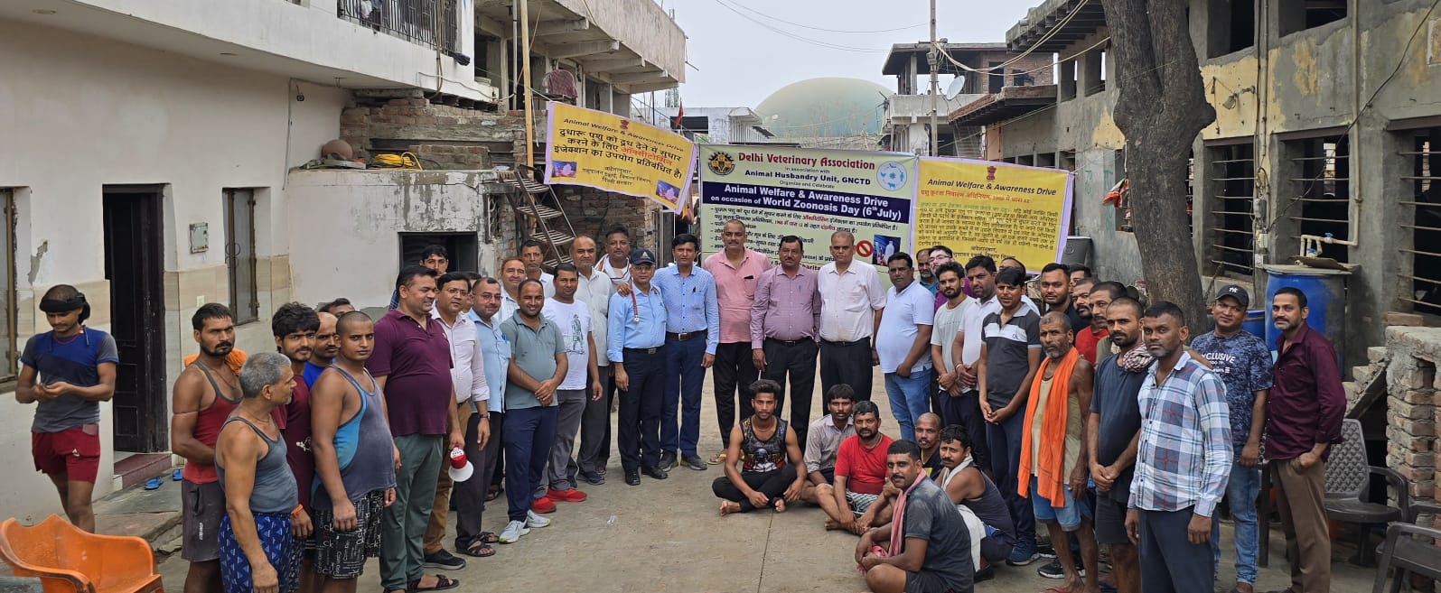 Delhi Veterinary Association and Animal Husbandry Unit, GNCTD Celebrated World Zoonosis Day by organizing an Animal Welfare & Awareness Camp in the Dairy Colony of Delhi.