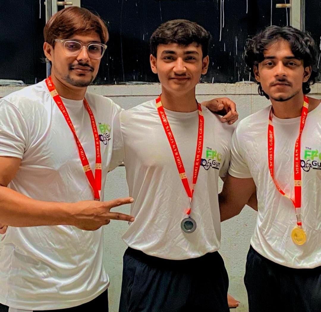 Arsh Khan got a gold medal, Shadab Ansari got silver, and Nasir Khan got bronze.