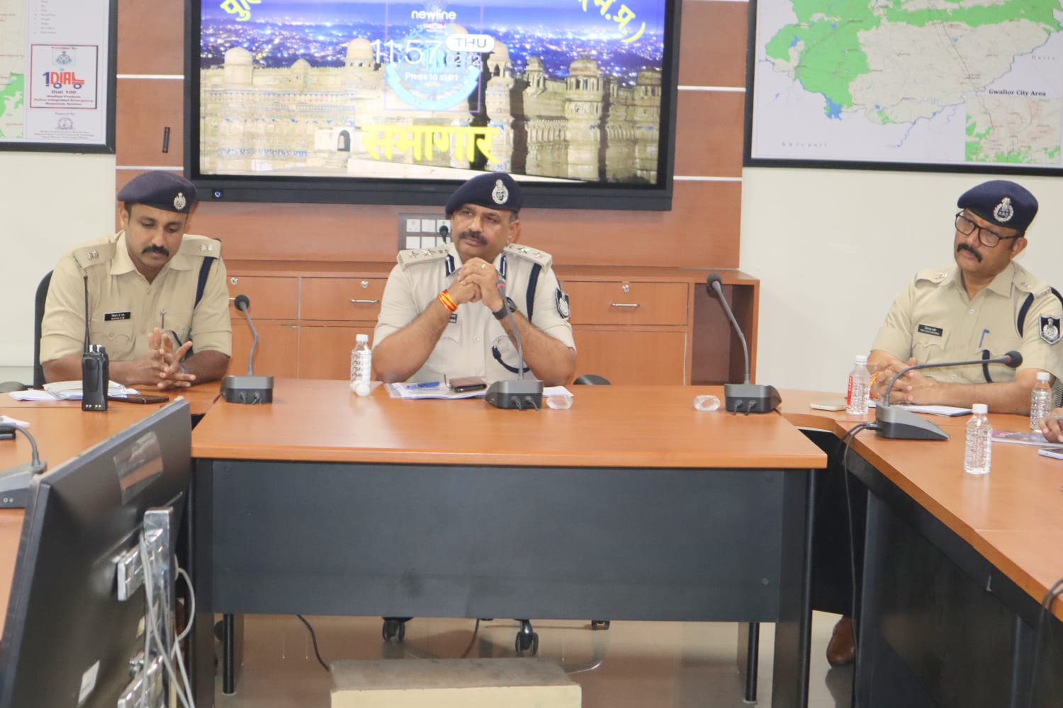 SP Gwalior held a meeting of all the gazetted police officers of the district | Thecurrentscenario |