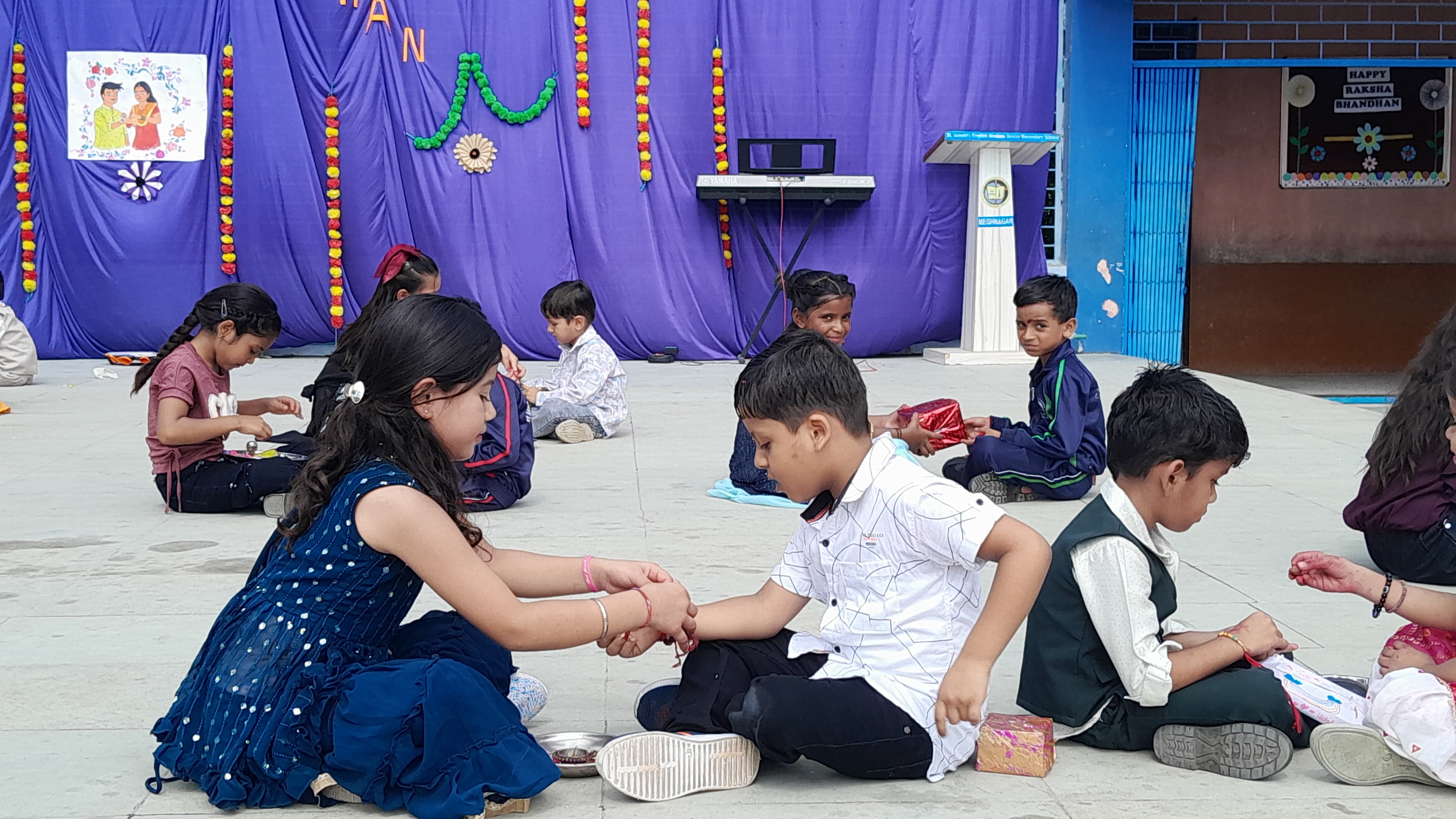 Raksha Bandhan festival was celebrated with great joy in St. Arnold School - photo 4