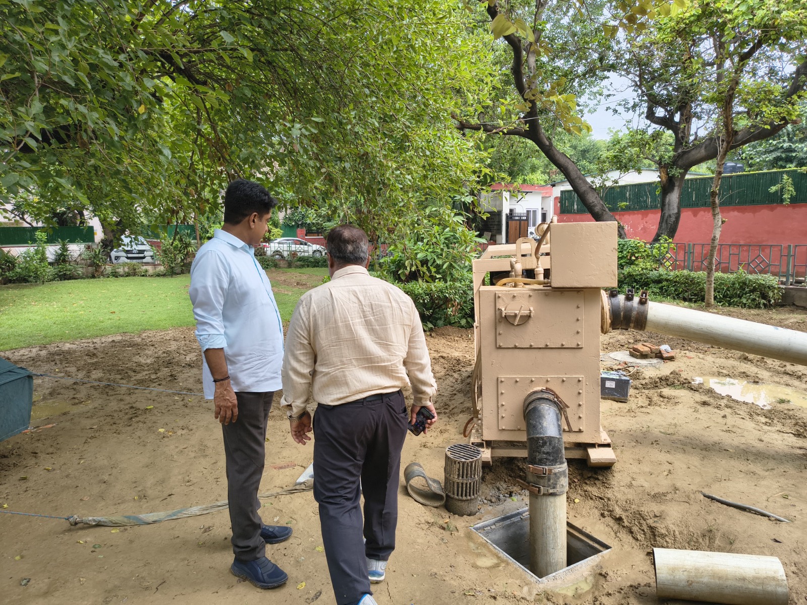 Kuljeet Singh Chahal Conducts Ground Inspection Amidst Overnight Rainfall to Monitor NDMC’s Preparedness - photo 2