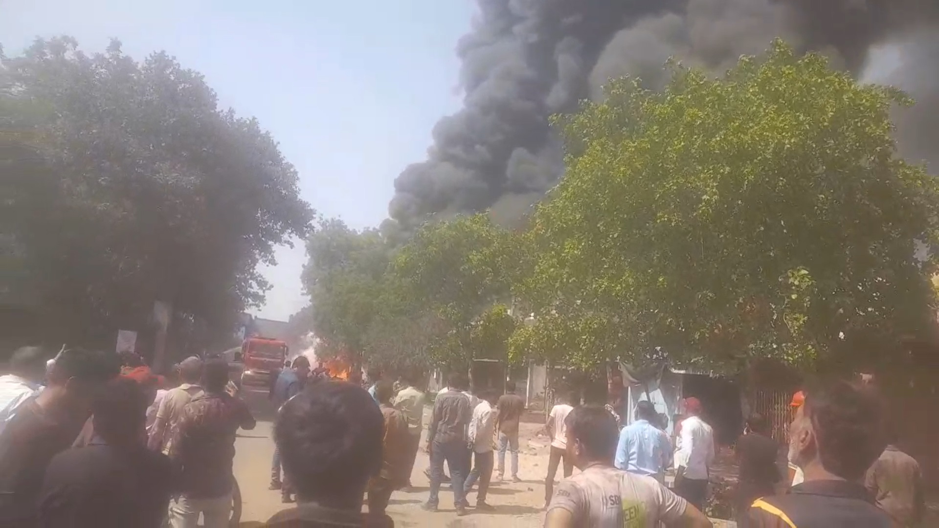 Massive Fire Breaks Out at Vatva GIDC Factory in Ahmedabad	