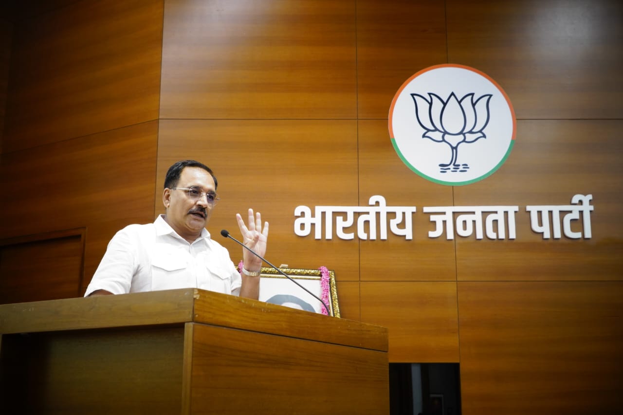 Saurabh Bhardwaj, who himself was a minister in the Kejriwal government, should explain why his government did not audit the de-silting and make its report public by 30 June 2024, despite the Delhi High Court order of 8 April 2024 -- Virendra Sachdeva - photo 1
