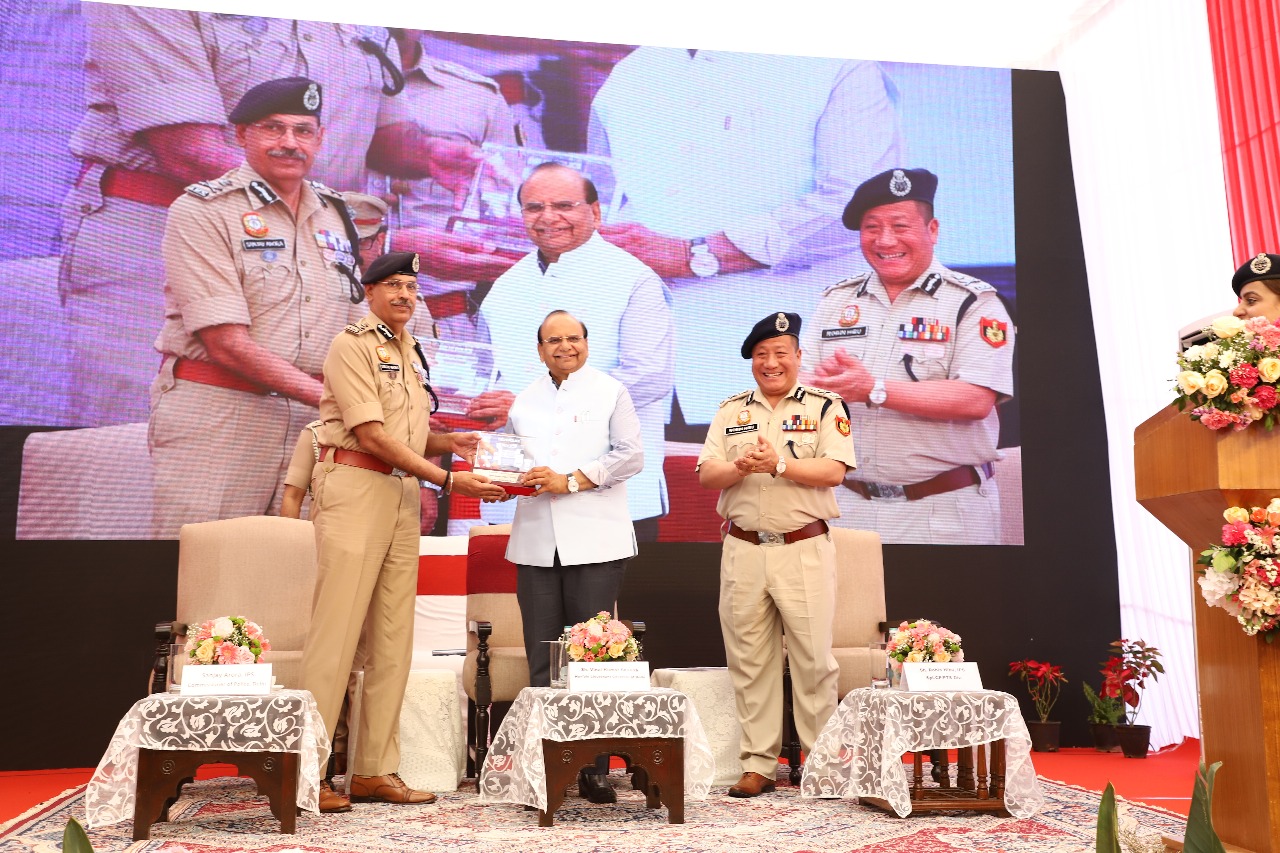 HON’BLE LG DELHI SHRI VINAI KUMAR SAXENA INAUGURATES SMART POLICE BOOTH AT IGI AIRPORT. - photo 2