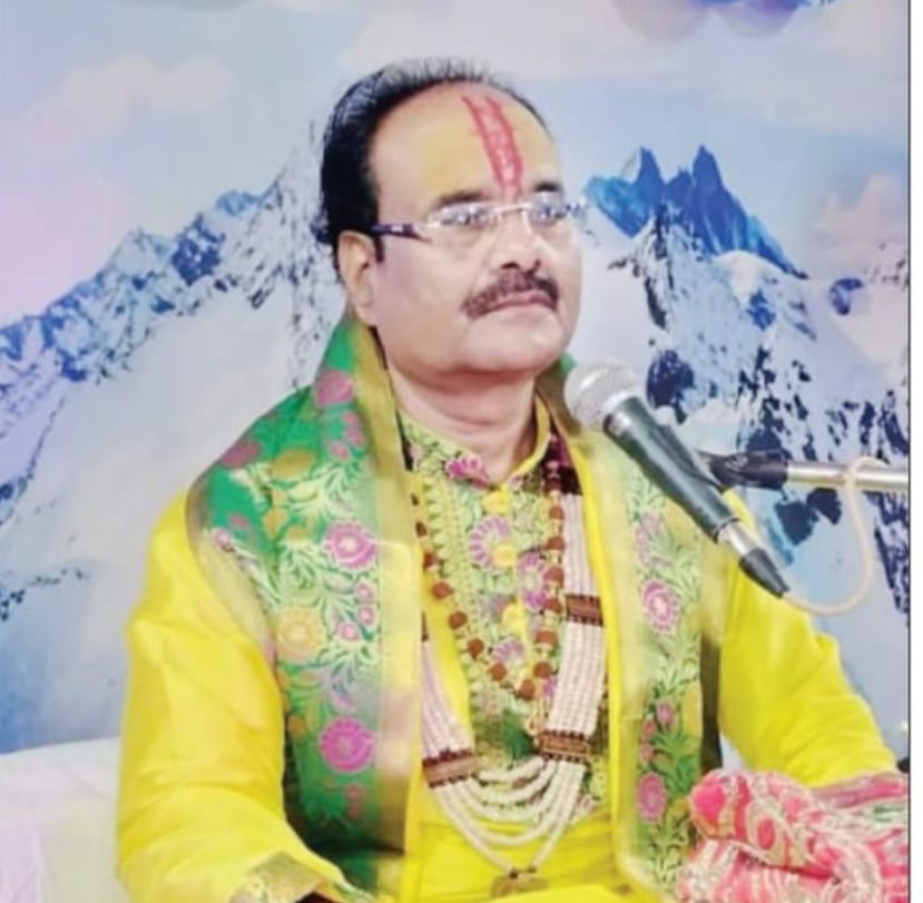 It is appropriate for girls to stay away from boys - Pandit Rajesh Agnihotri Bhagwatcharya - photo 1
