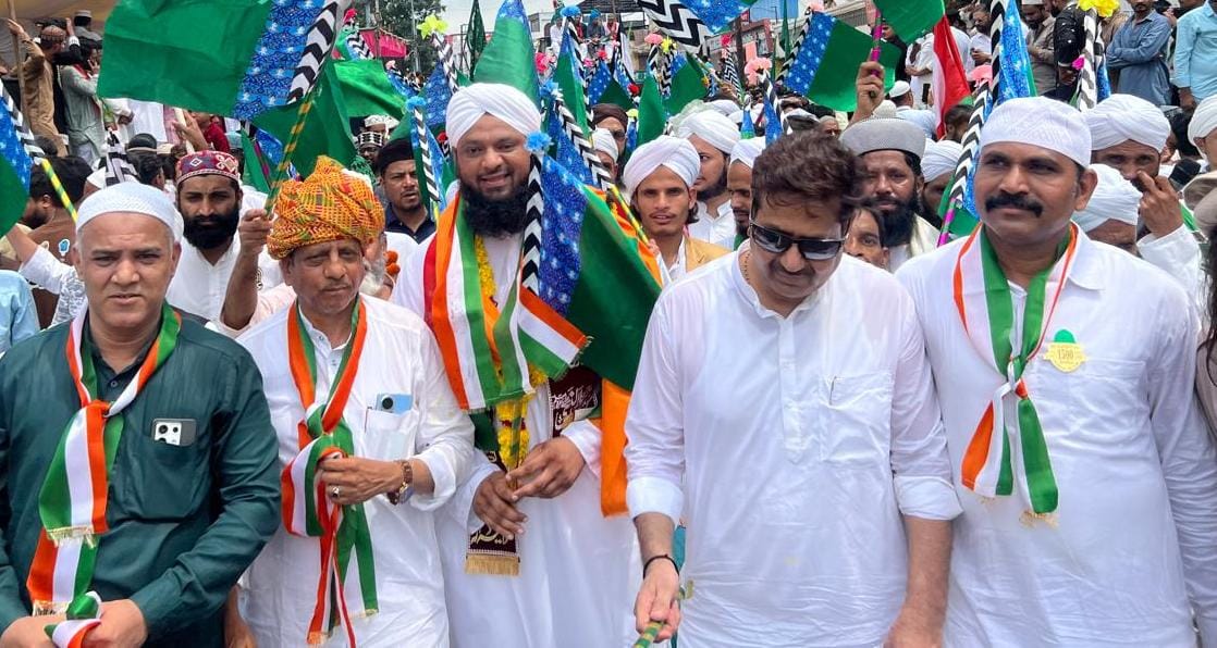 Message of brotherhood given in Eid Miladunnabi procession in Khajrana