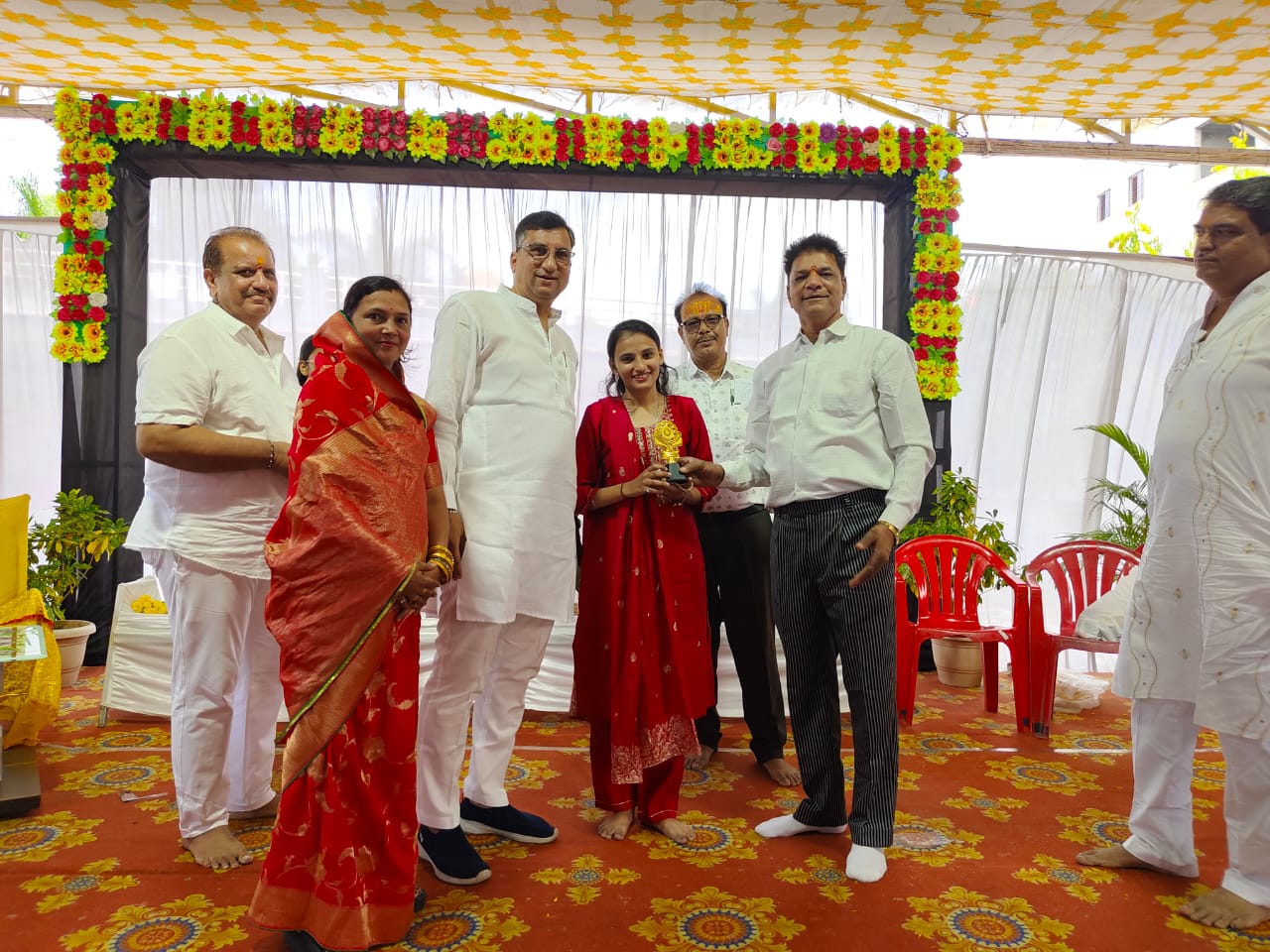 Shri Ajmidh Ji Maharaj's birth anniversary was celebrated in Jhabua. - photo 2