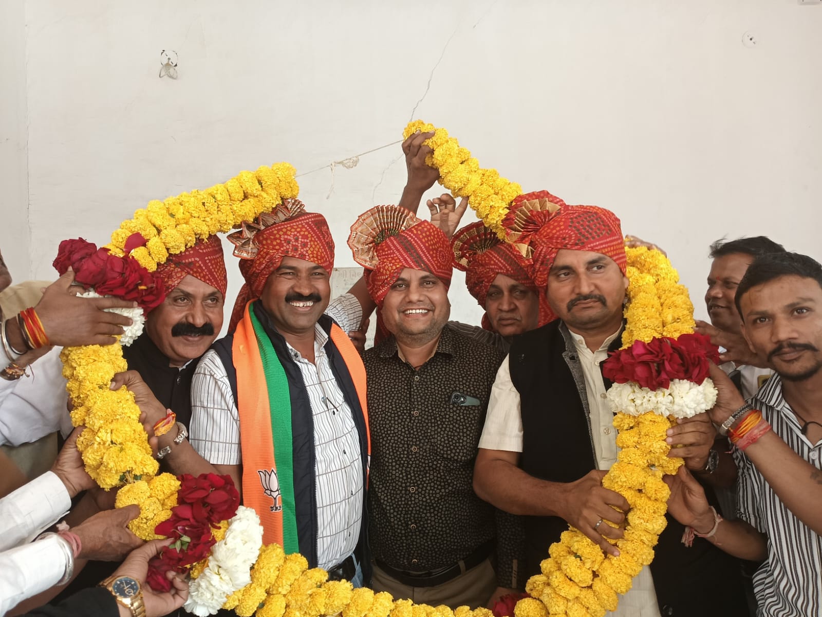 BJP District President Bhanu Bhai Bhuria was accorded a warm welcome in Meghnagar - photo 3