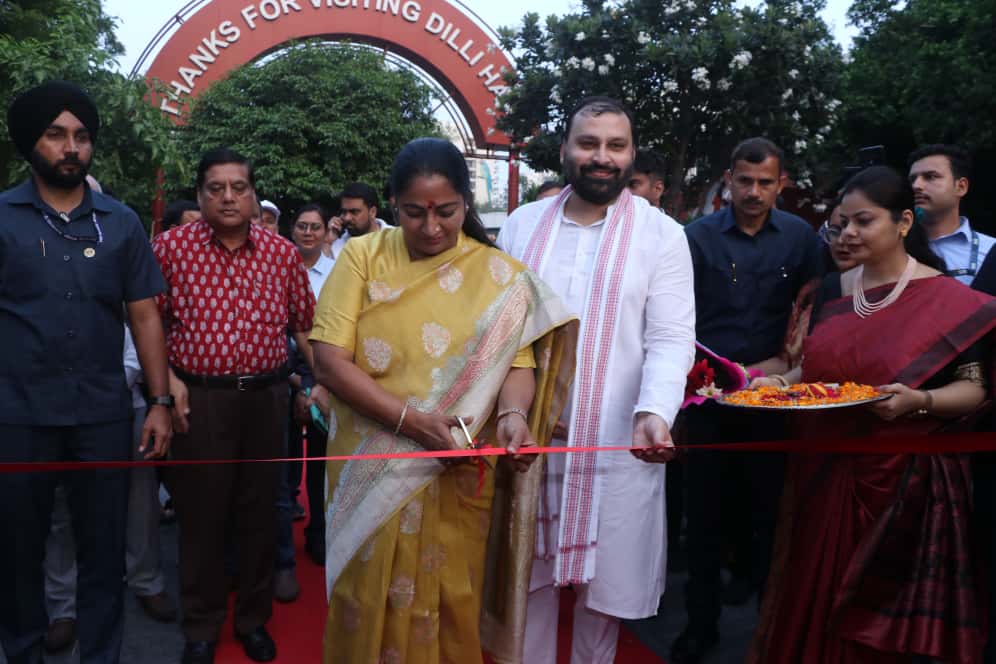 Inauguration of special Khadi exhibition at INA Delhi Haat as part of the 'Khadi Mahotsav'. - photo 2