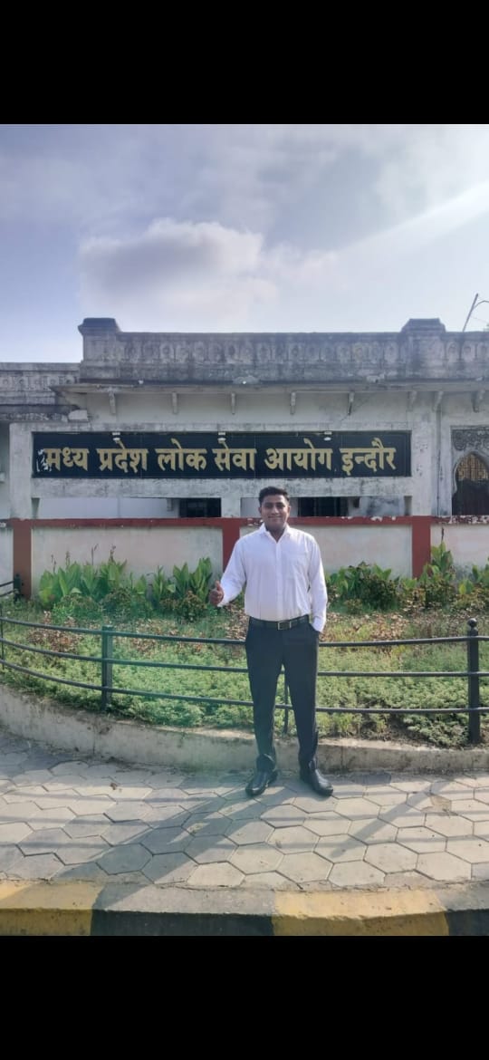 Prakash Mavi, son of a farmer, was selected as Assistant Professor of Mathematics (Maths)