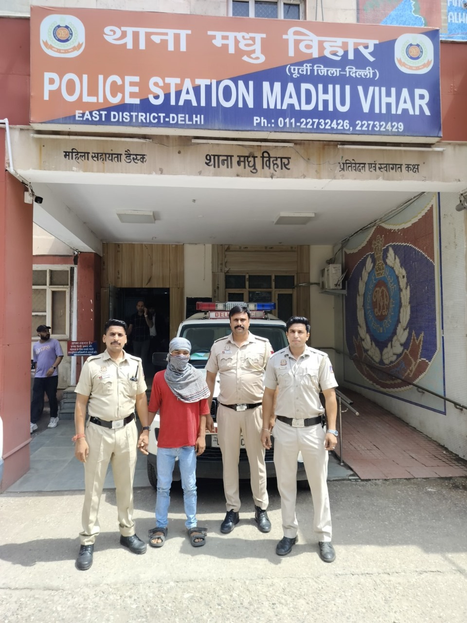 ONE ROBBER/SNATCHER ARRESTED BY THE CRACK TEAM OF PS MADHU VIHAR, EAST DISTRICT