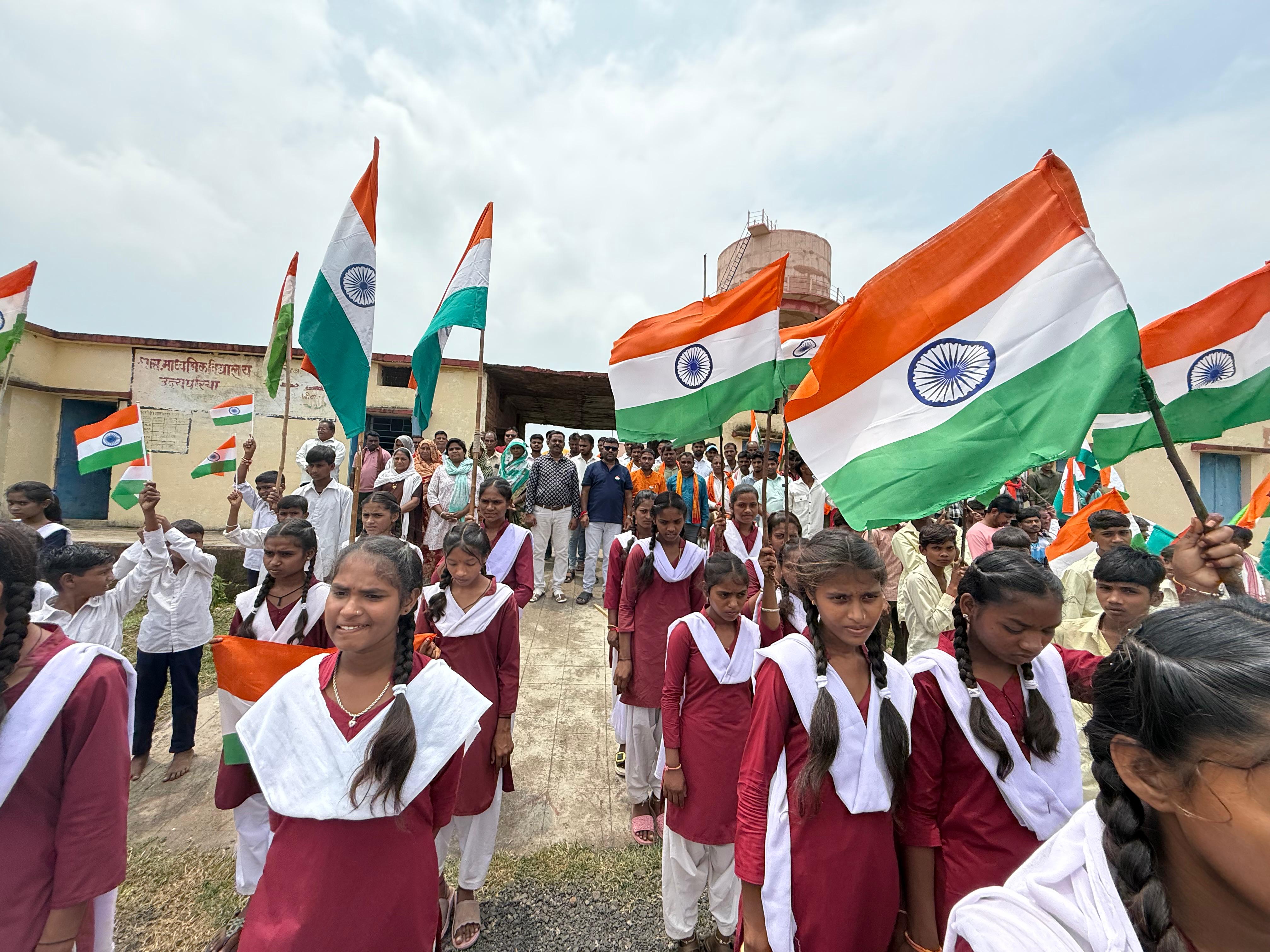 Tiranga Yatra and Human Chain organized under the campaign Har Ghar Tiranga, Independence Festival, Swachhata Ke Sang - photo 3