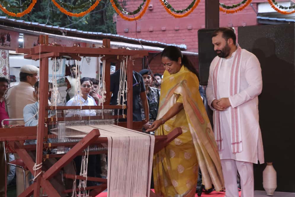 Inauguration of special Khadi exhibition at INA Delhi Haat as part of the 'Khadi Mahotsav'. - photo 4