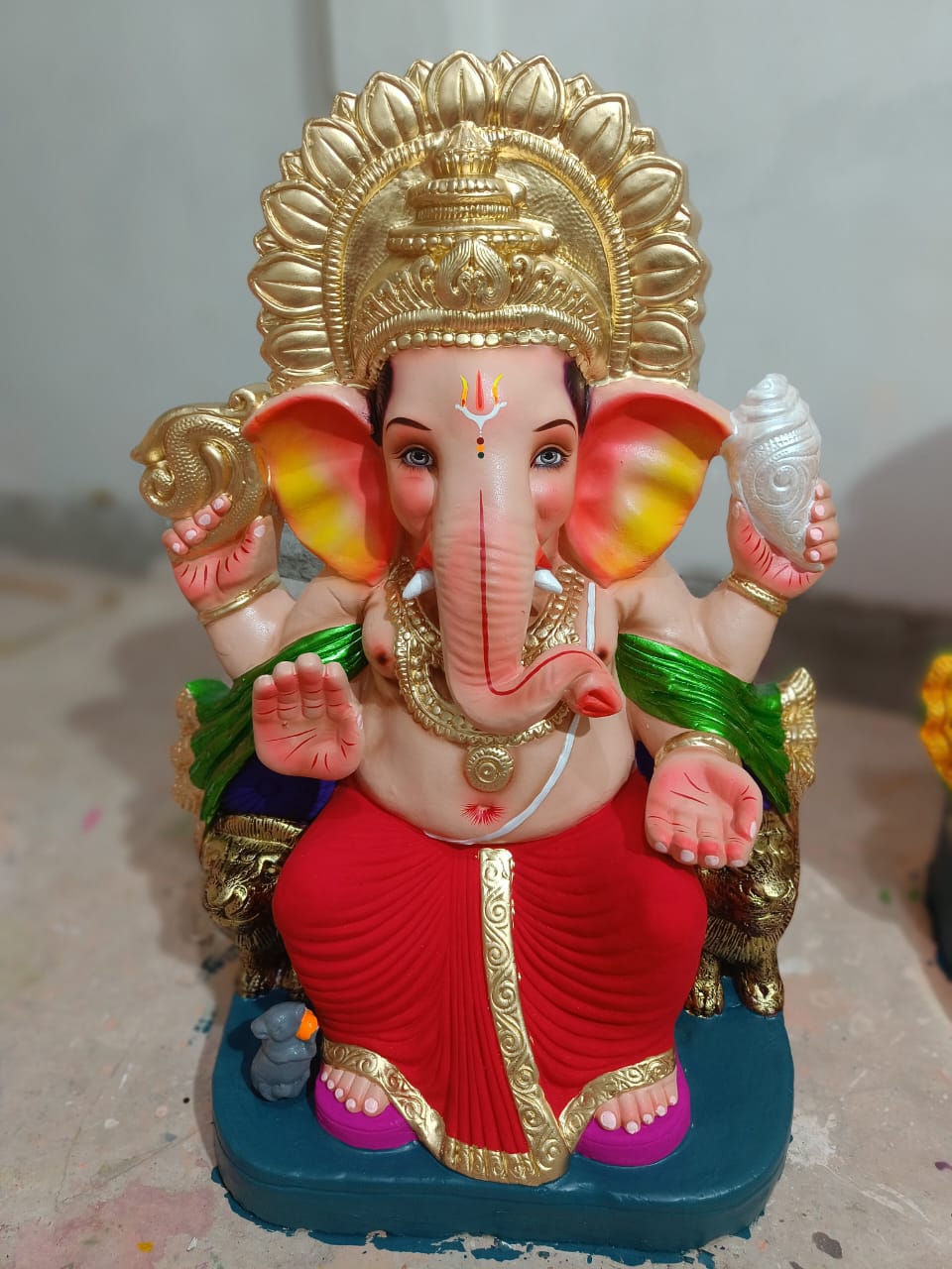 On Ganesh Chaturthi, social worker Suresh Chand Jain Pappu Bhaiya and Jain family will distribute idols of Lord Ganesha at auspicious time. - photo 3