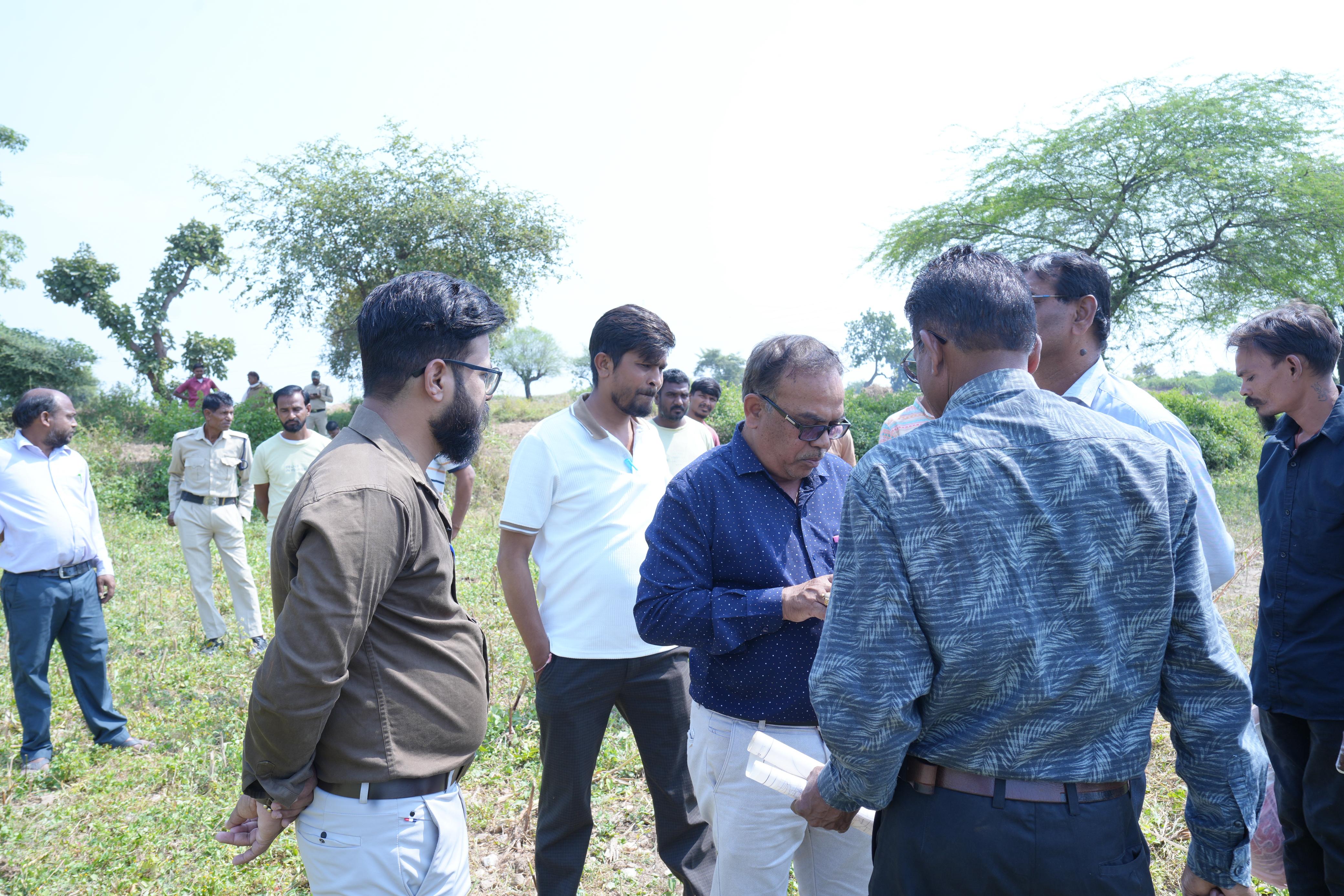 Land in survey number 623 was freed from encroachment under the Amrit Scheme for the construction of a garden. - photo 3