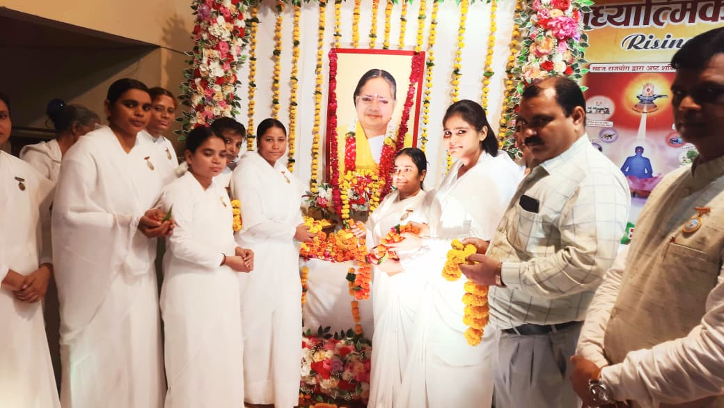 Tribute to Respected Avadhesh Behan Ji – An Emotional Event Held at the Golden World Retreat Center