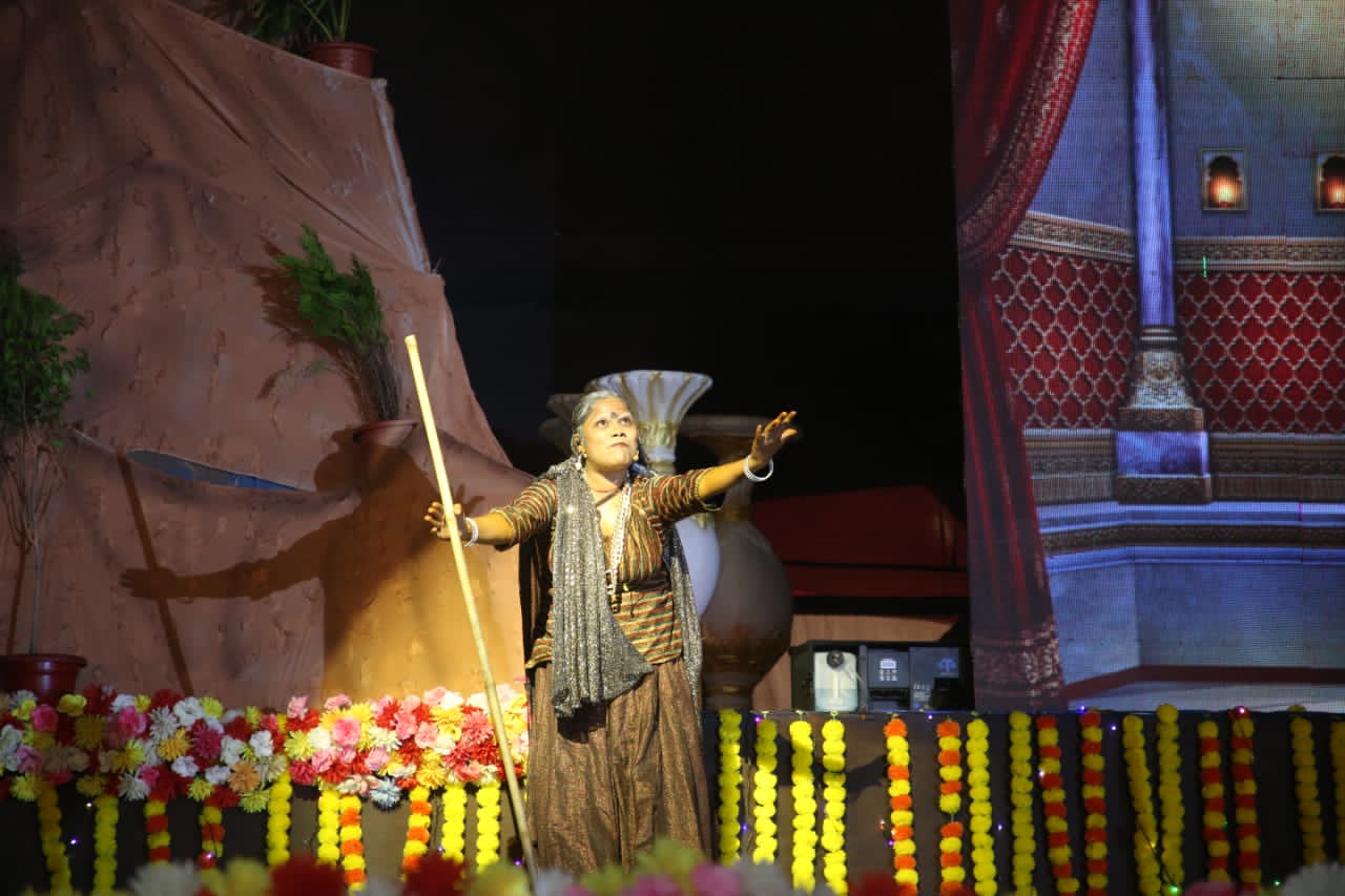 The scene of Kewat ferrying Lord Rama across the ocean was brought to life using AI technology. - photo 2