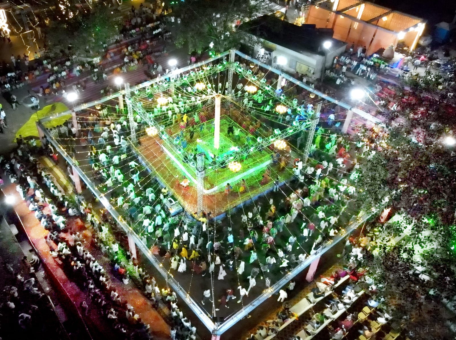 The Navratri festival, which has been running for 16 consecutive years, has set new records of success and brought religious events abroad. - photo 3