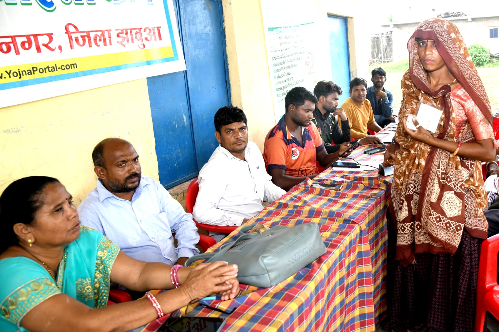 Municipal Council President Kamlesh Machhar Ward Councilor Jogi Vasunia said that e-KYC is mandatory