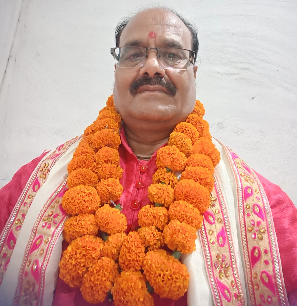 On the surface, a religious person seems sad and a sinful person seems happy, but this is not the reality: Pandit Rajesh Agnihotri Bhagwatcharya