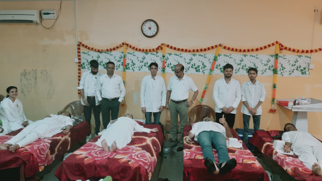 Blood donation camp concluded at Brahma Kumaris Seva Kendra with 31 units of blood donation - photo 8
