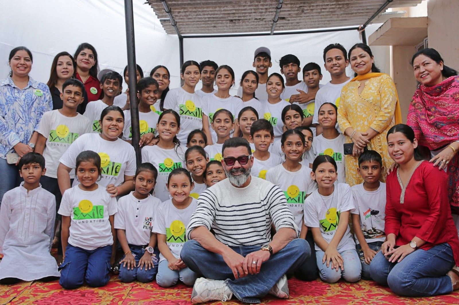 Bobby Deol spreads smiles at Smile Foundation, bringing joy to the lives of children - photo 1