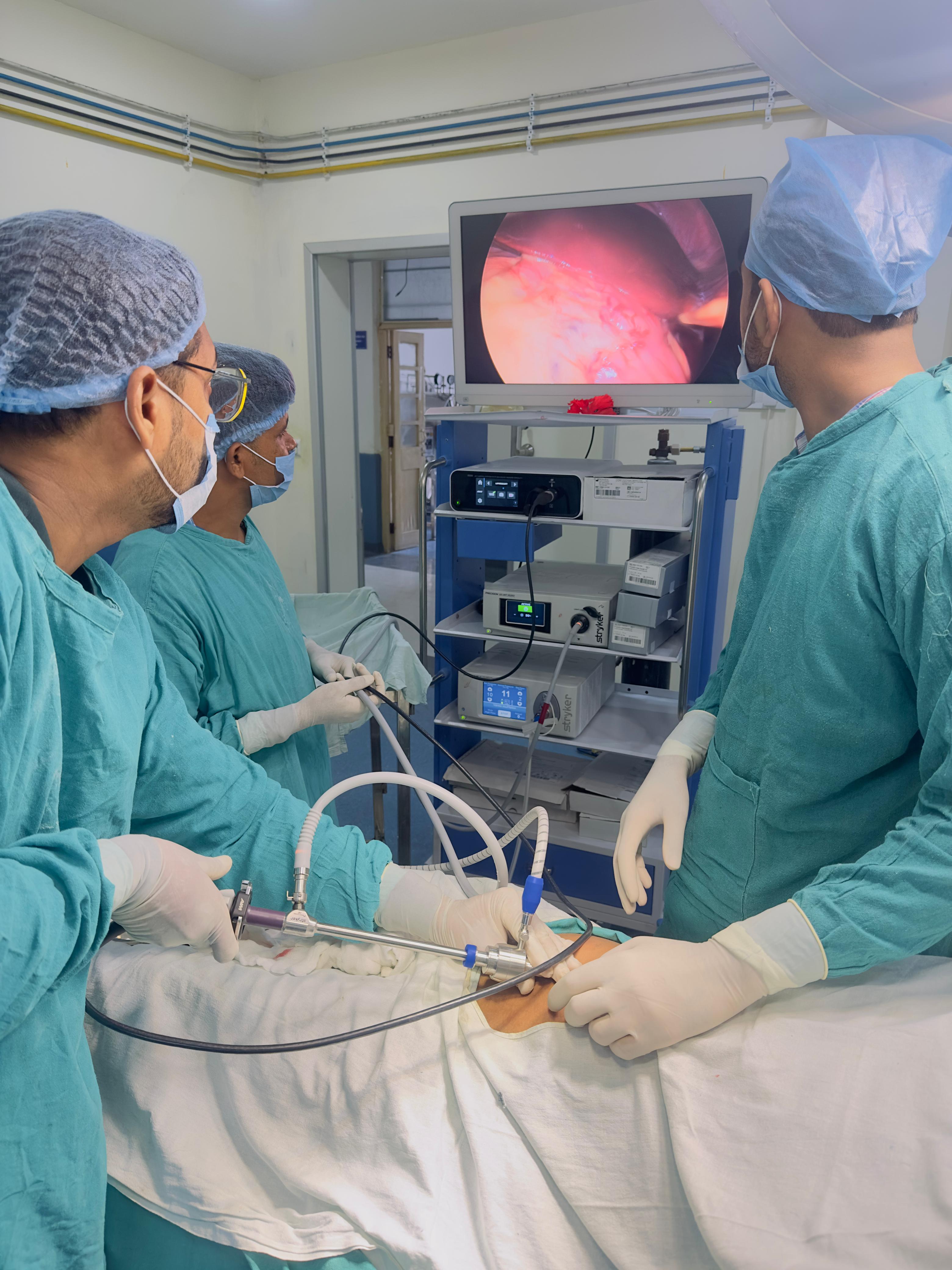 Laparoscopic appendectomy successfully completed for the first time in District Hospital Jhabua - photo 2