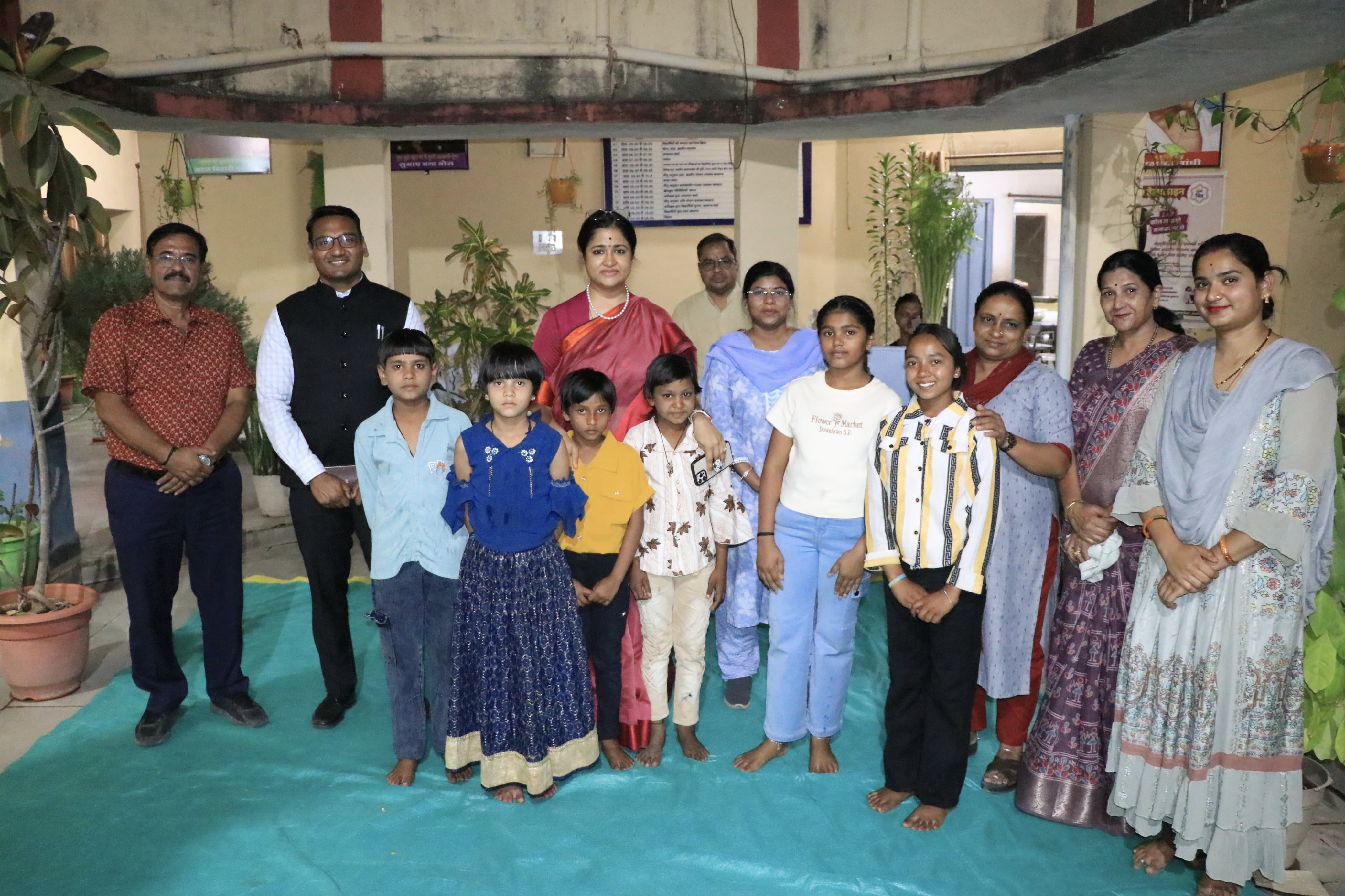 Collector inspected the summer hostel late in the evening