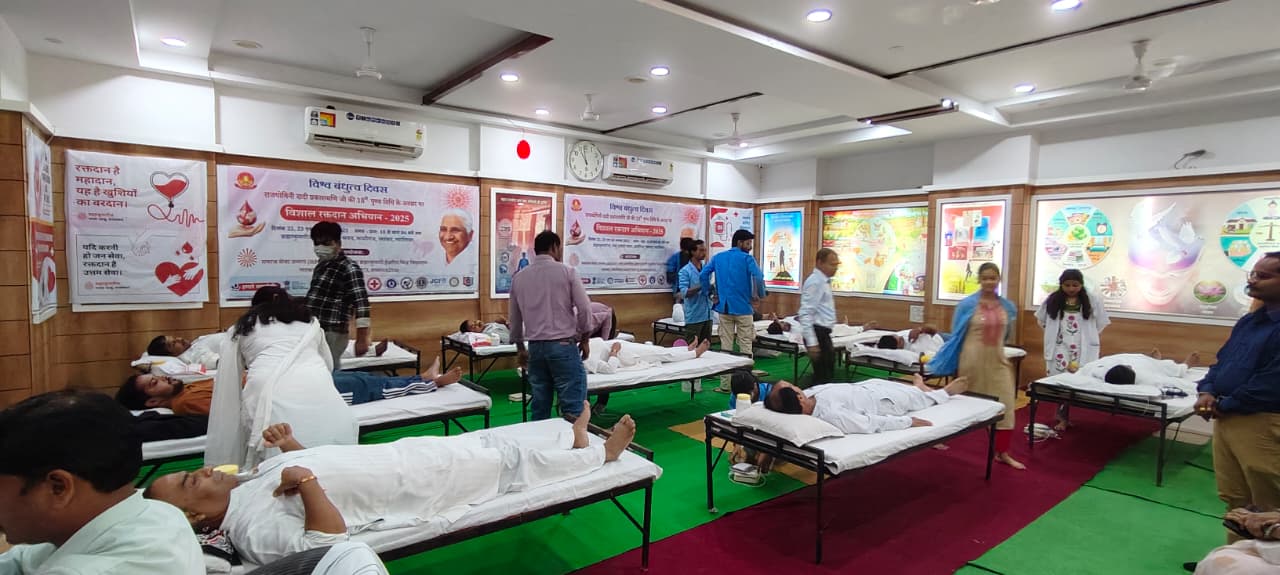 Three-day blood donation camp inaugurated at Brahma Kumaris Madhoganj Center - photo 3