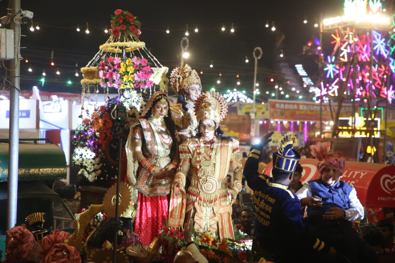 The scene of Kewat ferrying Lord Rama across the ocean was brought to life using AI technology. - photo 1